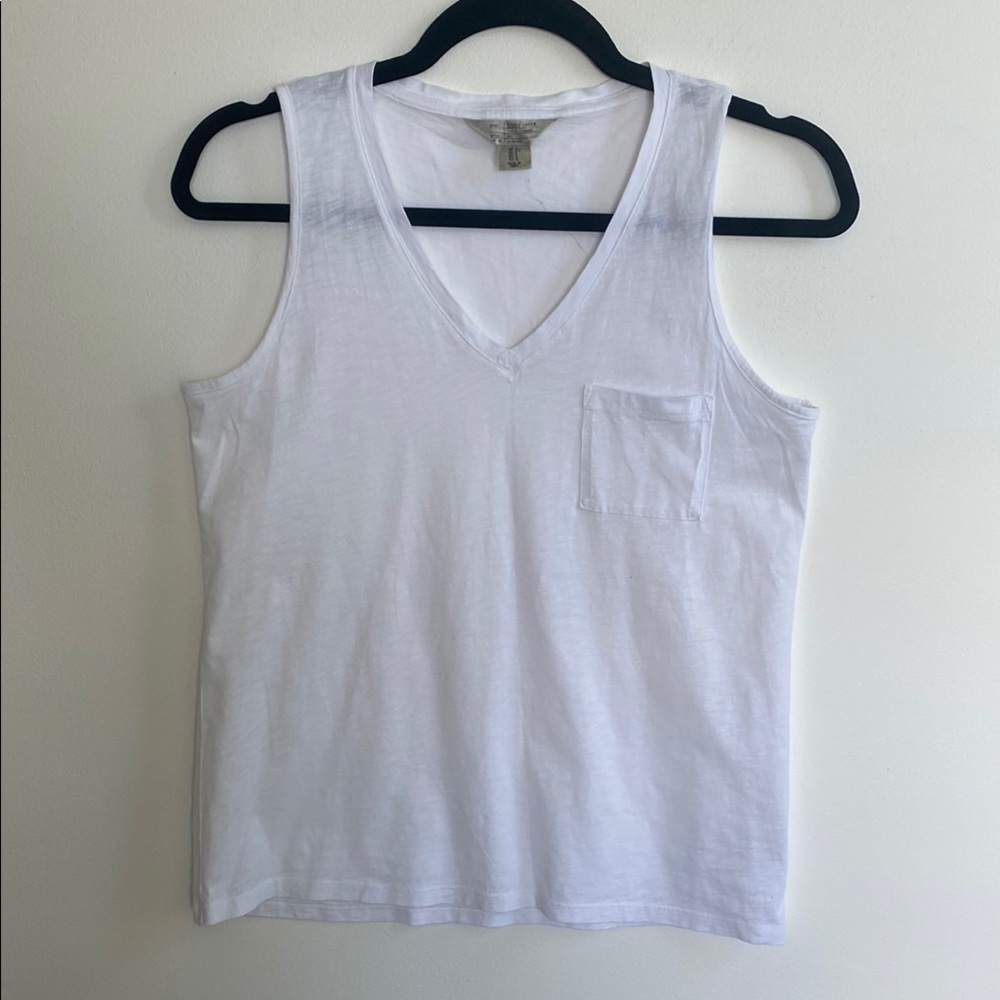 4/$20 500 Denim Maison Cinqcent White Pima Cotton V-Neck Tank Top